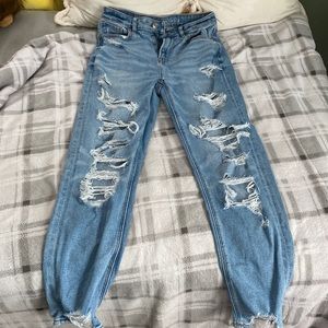 American Eagle ripped mom jeans